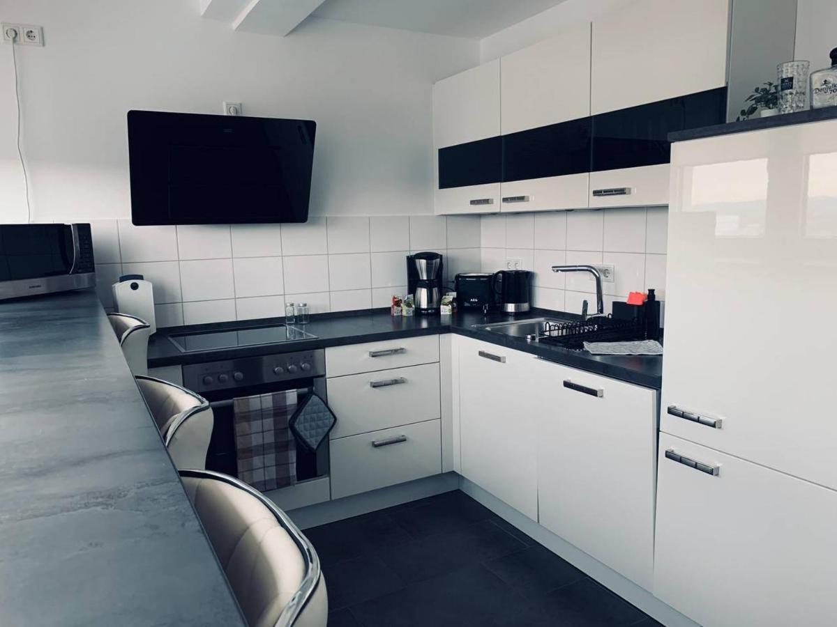Apartment Mit Penthouse Charakter In Dresda Exterior foto