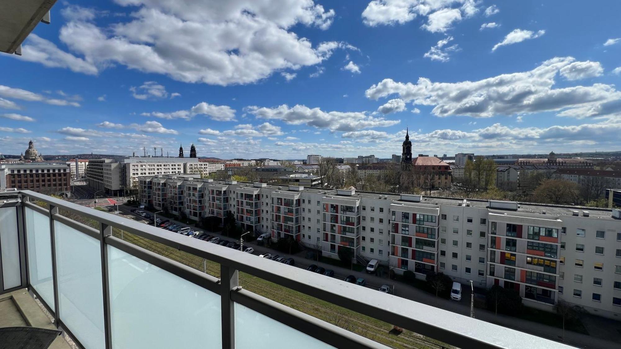 Apartment Mit Penthouse Charakter In Dresda Exterior foto